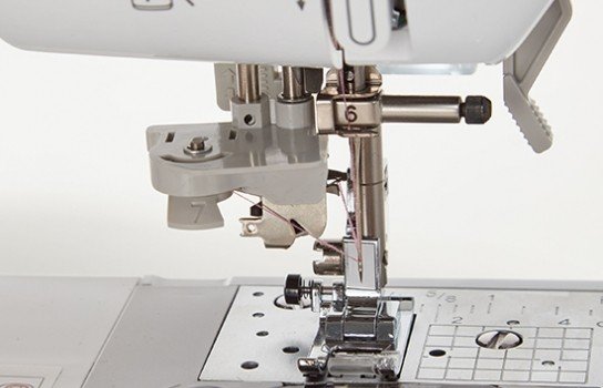 Máquina de coser y bordar Innov'is M 280 D Disney