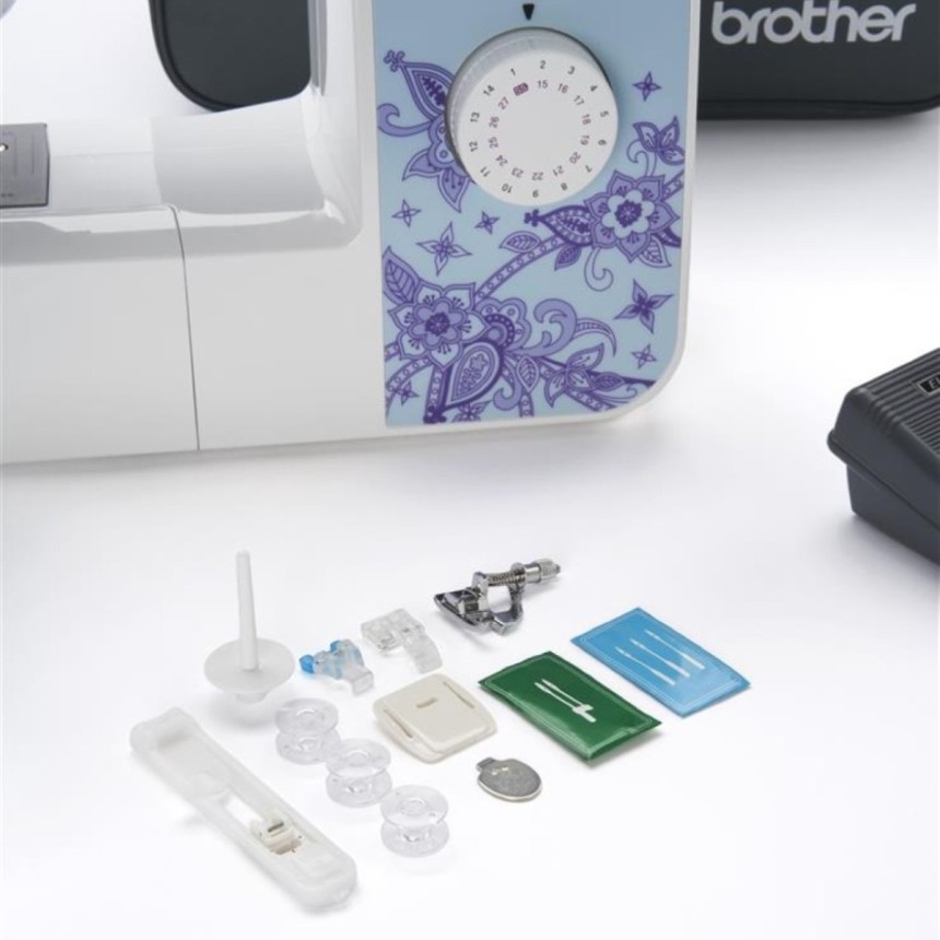 Brother XM2701S con Tavolo e Borsa